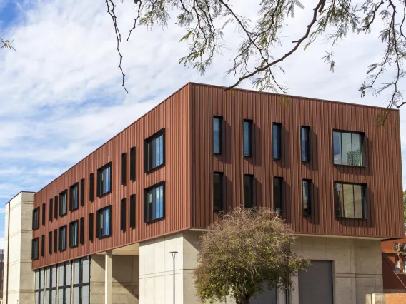 Exterior of the Bartlett Academic Success Center building