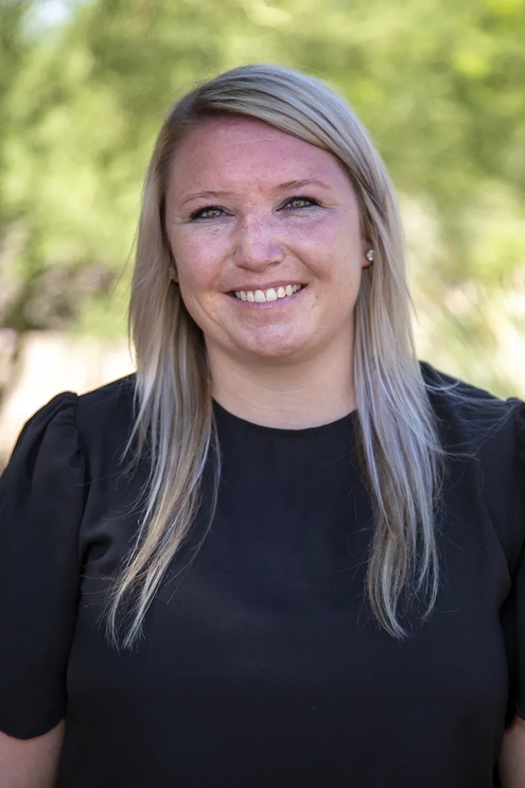 Emily Schottler Headshot