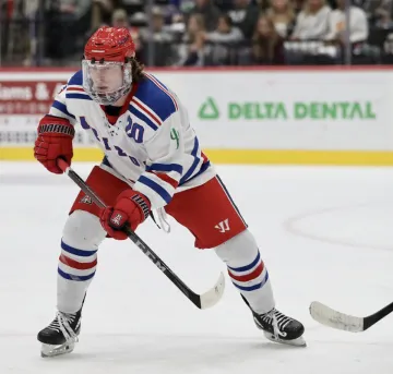 Brody Selman playing hockey
